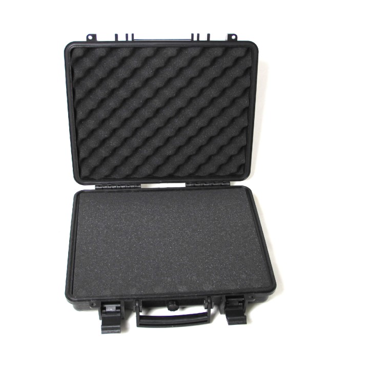 Wolfcase na Laptop o wymiarach 39x31x8,5 posiada piankę