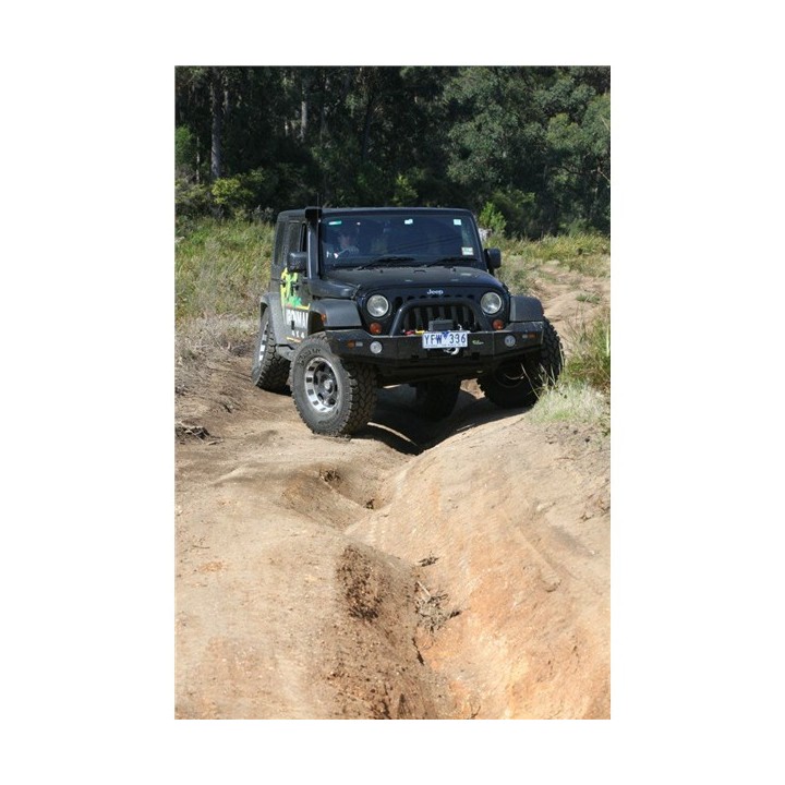 ZDERZAK BBCD035 IRONMAN 4x4 - ujęcie 3