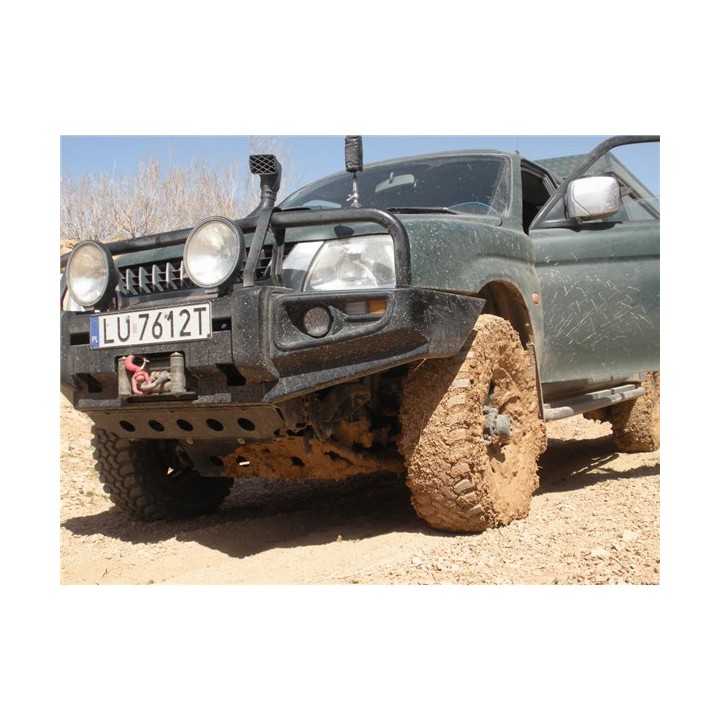 ZDERZAK BBCD016 IRONMAN 4x4 - ujęcie 3