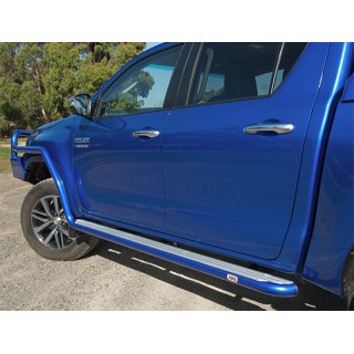 Boczne progi ochronne ARB - Toyota Hilux 15-17