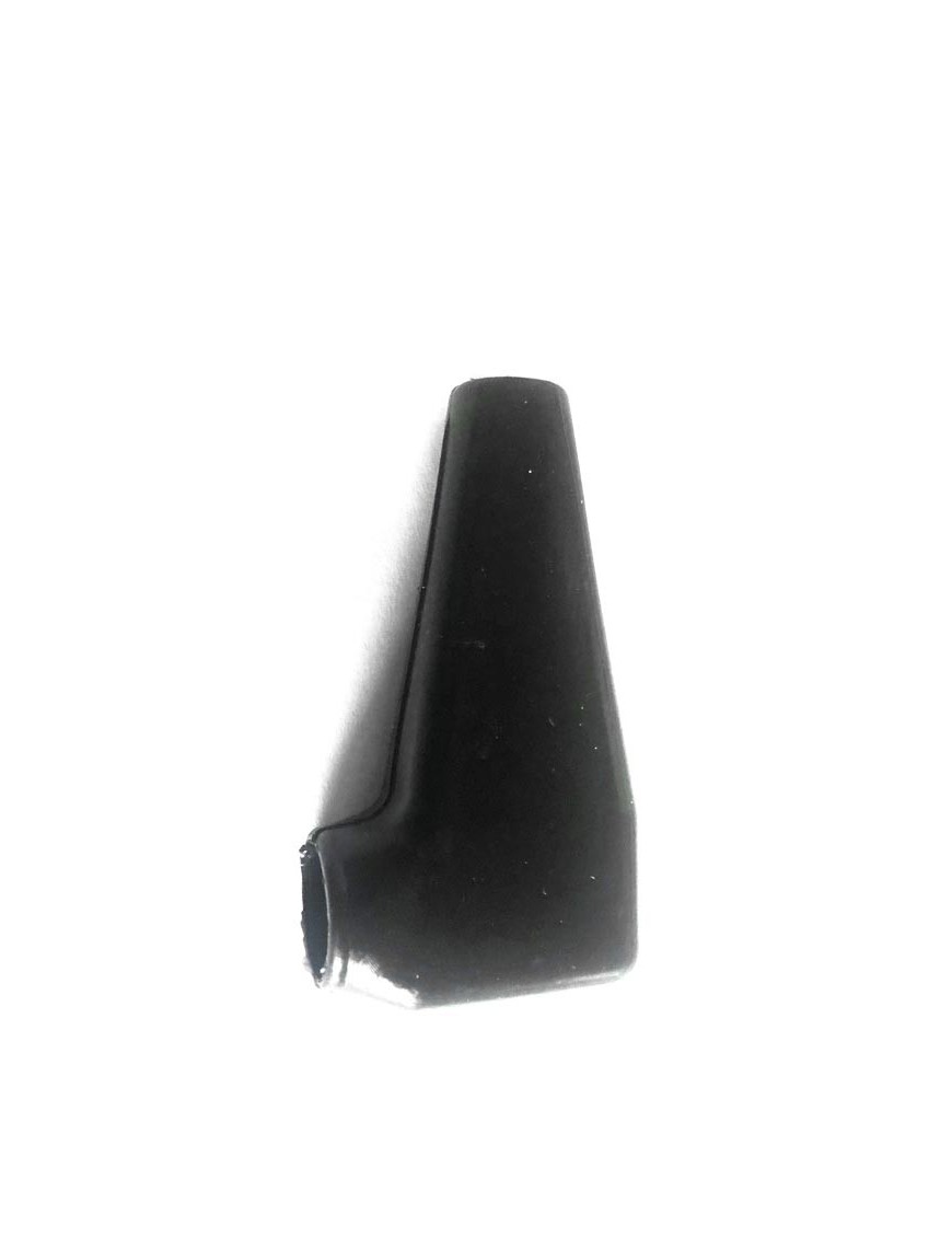 Kapturek czarny na przewody do wyciągarki fajka na przewody 16x35x68mm