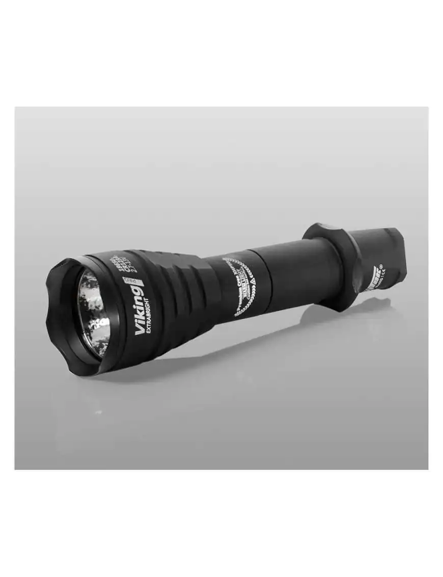 LATARKA TAKTYCZNA ARMYTEK VIKING PRO