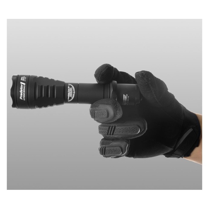 LATARKA TAKTYCZNA ARMYTEK PREDATOR (CZERWONE ŚWIATŁO)