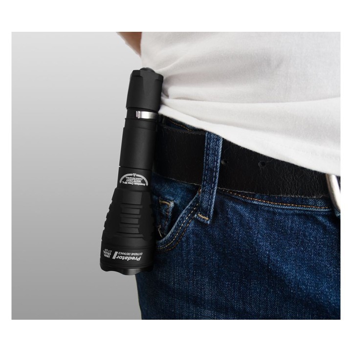 LATARKA TAKTYCZNA ARMYTEK PREDATOR (CZERWONE ŚWIATŁO)