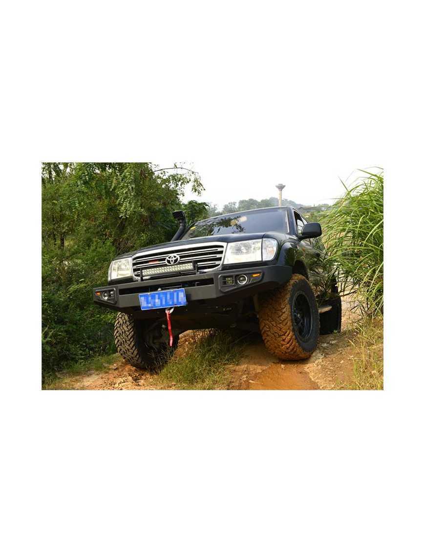 Zderzak przedni TOYOTA LAND CRUISER 100 3/1998  - 10/2007