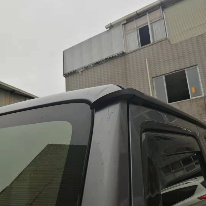 Przedłużka rynienki dachu Jeep Wrangler JK/JKU