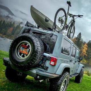 Wzmocnione przeniesienie i mocowania koła zapasowego TeraFlex Alpha Wrangler JL