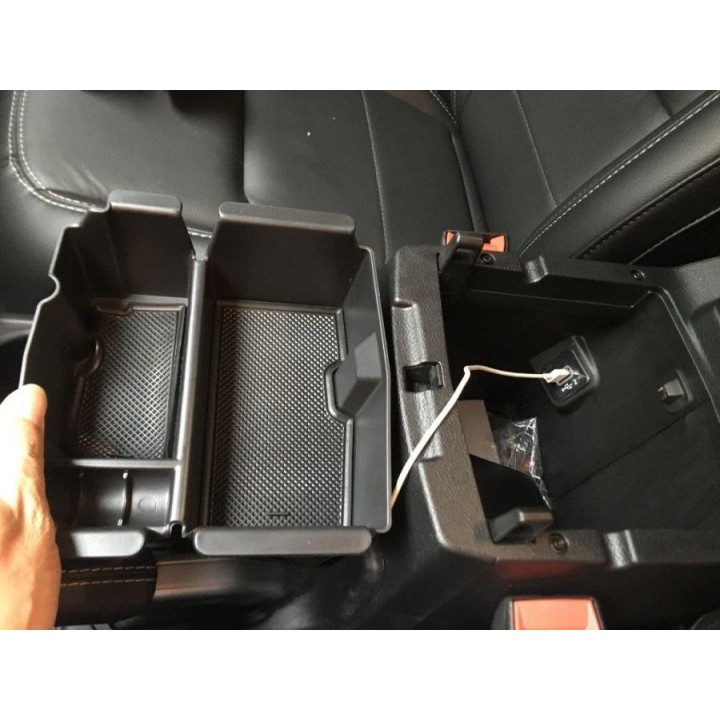 Korytko podłokietnika Jeep Wrangler JL