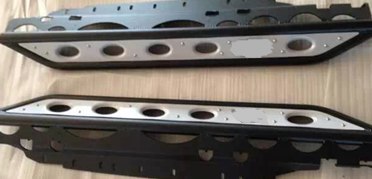 Para ślizgów progów Jeep Wrangler JK — czarna stal z aluminiowymi nakładkami