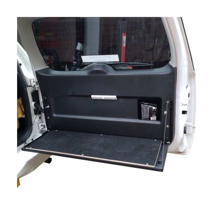 Stolik na drzwi do Suzuki Grand Vitara II