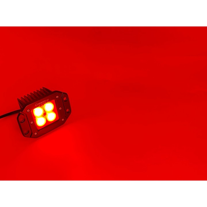 Lampa Habitat świecąca na czerwono – cztery diody i rozlane światło