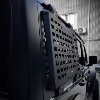 Panel boczny prawy na okno Wrangler JLU