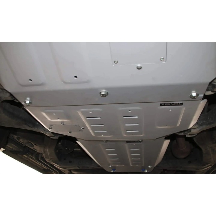 Osłona silnika część druga Toyota Land Cruiser 200 2007-2021 