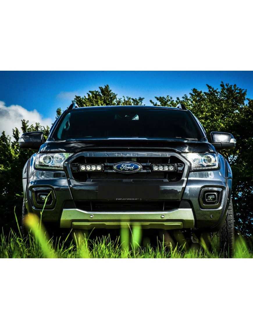 Zestaw dwóch lamp LAZER TRIPLE-R 750 ELITE 3 z systemem montażu w fabrycznym grillu - Ford Ranger (2019 -)
