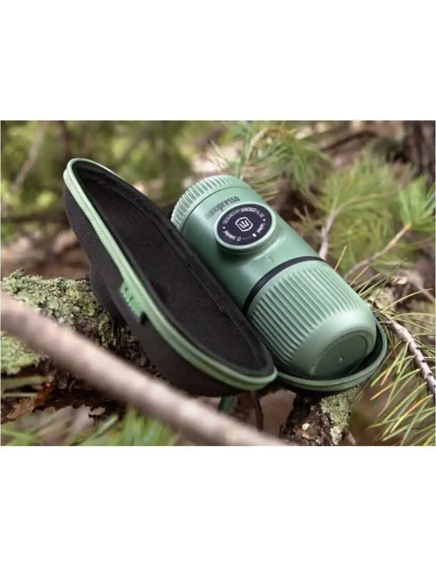 Podróżny ekspres Wacaco Nanopresso Moss Green z etui