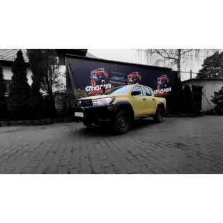 Orurowanie przednie z poprzeczką - Toyota Hilux (2018 - 2021)