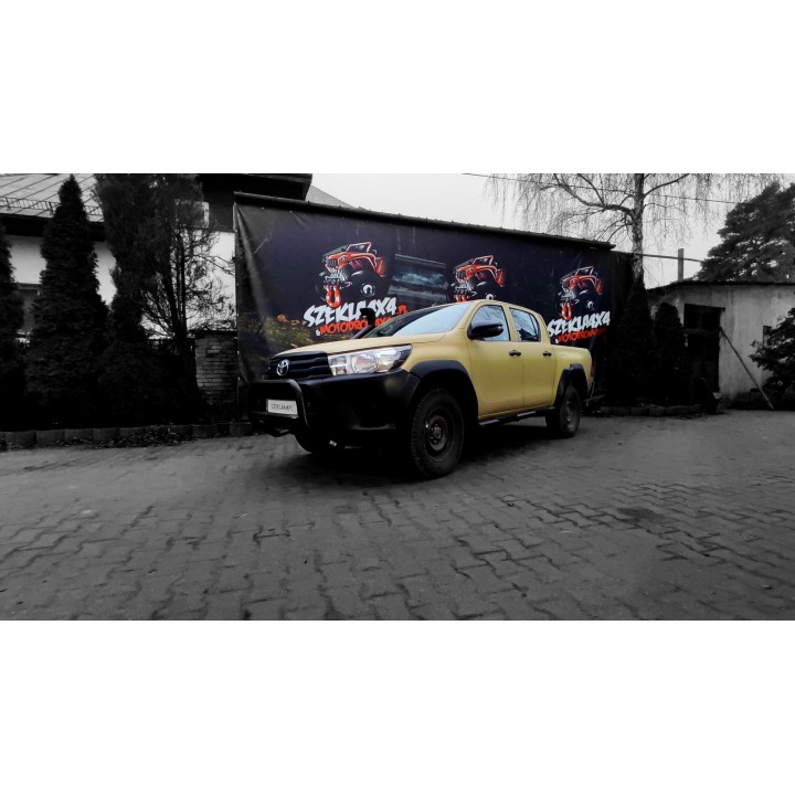 Orurowanie przednie z poprzeczką - Toyota Hilux (2018 - 2021)