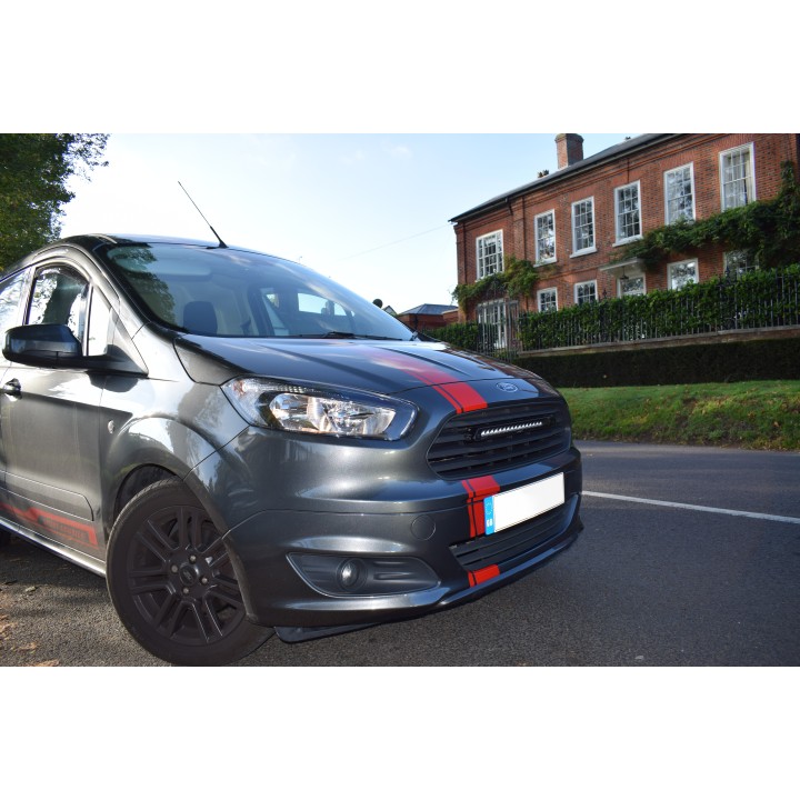 Zestaw lampy LAZER Linear 18 z systemem montażu w fabrycznym grillu - Ford Transit Courier (2014-) - ujęcie 5