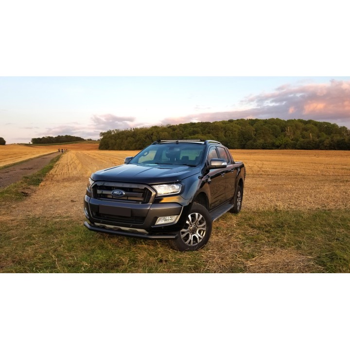 Zestaw do montażu na dachu lampy LAZER T24 Evolution - Ford Ranger (2016 - 2022) wersja z relingami dachowymi  - ujęcie 3