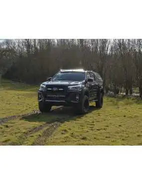 Zestaw do montażu na dachu lampy LAZER LInear 42/ Triple-R 24 - Toyota Hilux (2018 -) bez relingów dachowych | Szekla4x4.pl