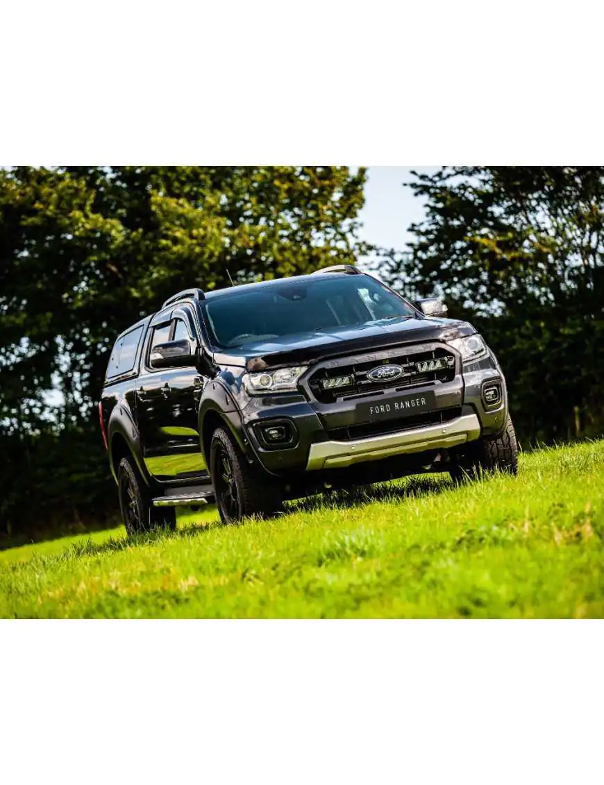 Zestaw dwóch lamp LAZER TRIPLE-R 750 (Gen2) z systemem montażu w fabrycznym grillu - Ford Ranger (2019 -) | Szekla4x4.pl