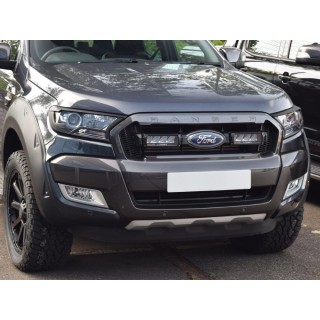 Zestaw dwóch lamp LAZER TRIPLE-R 750 (Gen2) z systemem montażu w fabrycznym grillu - Ford Ranger (2016 - 2019)