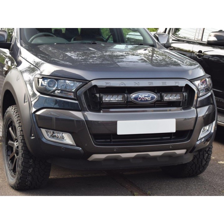 Zestaw dwóch lamp LAZER TRIPLE-R 750 (Gen2) z systemem montażu w fabrycznym grillu - Ford Ranger (2016 - 2019)
