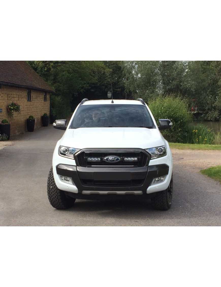 Zestaw dwóch lamp LAZER TRIPLE-R 750 Elite (Gen2) z systemem montażu w fabrycznym grillu - Ford Ranger (2016 - 2019)