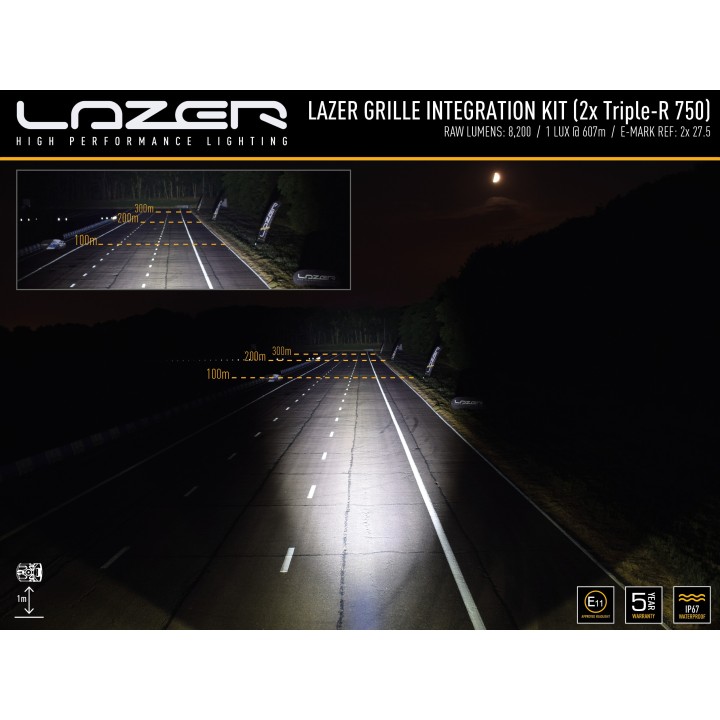 Zestaw dwóch lamp LAZER TRIPLE-R 750 (Gen2) z systemem montażu w fabrycznym grillu - Toyota Hilux (2015 - 2021) - ujęcie 9
