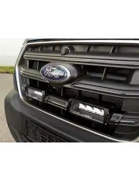 Zestaw dwóch lamp LAZER TRIPLE-R 750 (Gen2) z systemem montażu w fabrycznym grillu - Ford Transit (2019 -) | Szekla4x4.pl