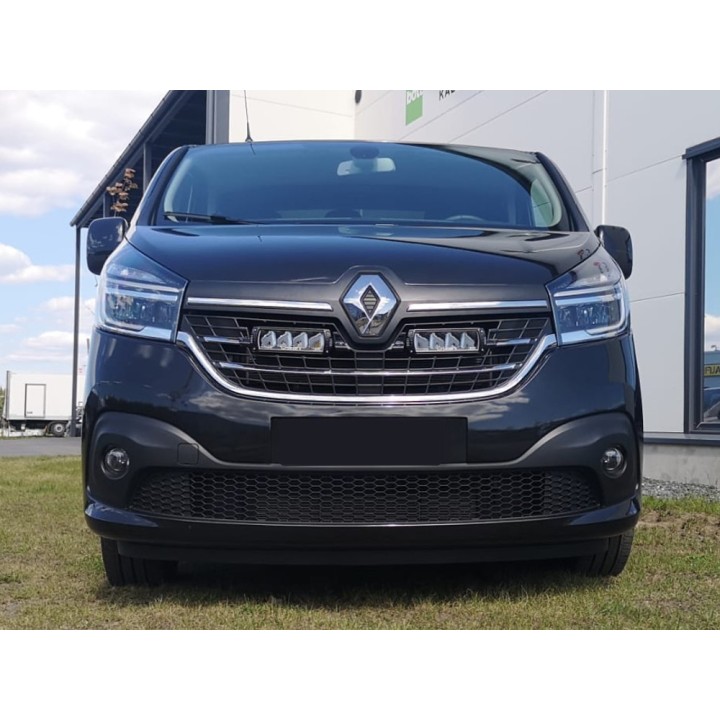 Zestaw dwóch lamp LAZER TRIPLE-R 750 (Gen2) z systemem montażu w fabrycznym grillu - Renault Trafic (2019 - 2023) - ujęcie 4