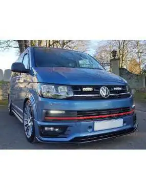 Zestaw dwóch lamp LAZER TRIPLE-R 750 (Gen2) z systemem montażu w fabrycznym grillu - VW T6 (2016 -) do wersji Highline/Trendline | Szekla4x4.pl