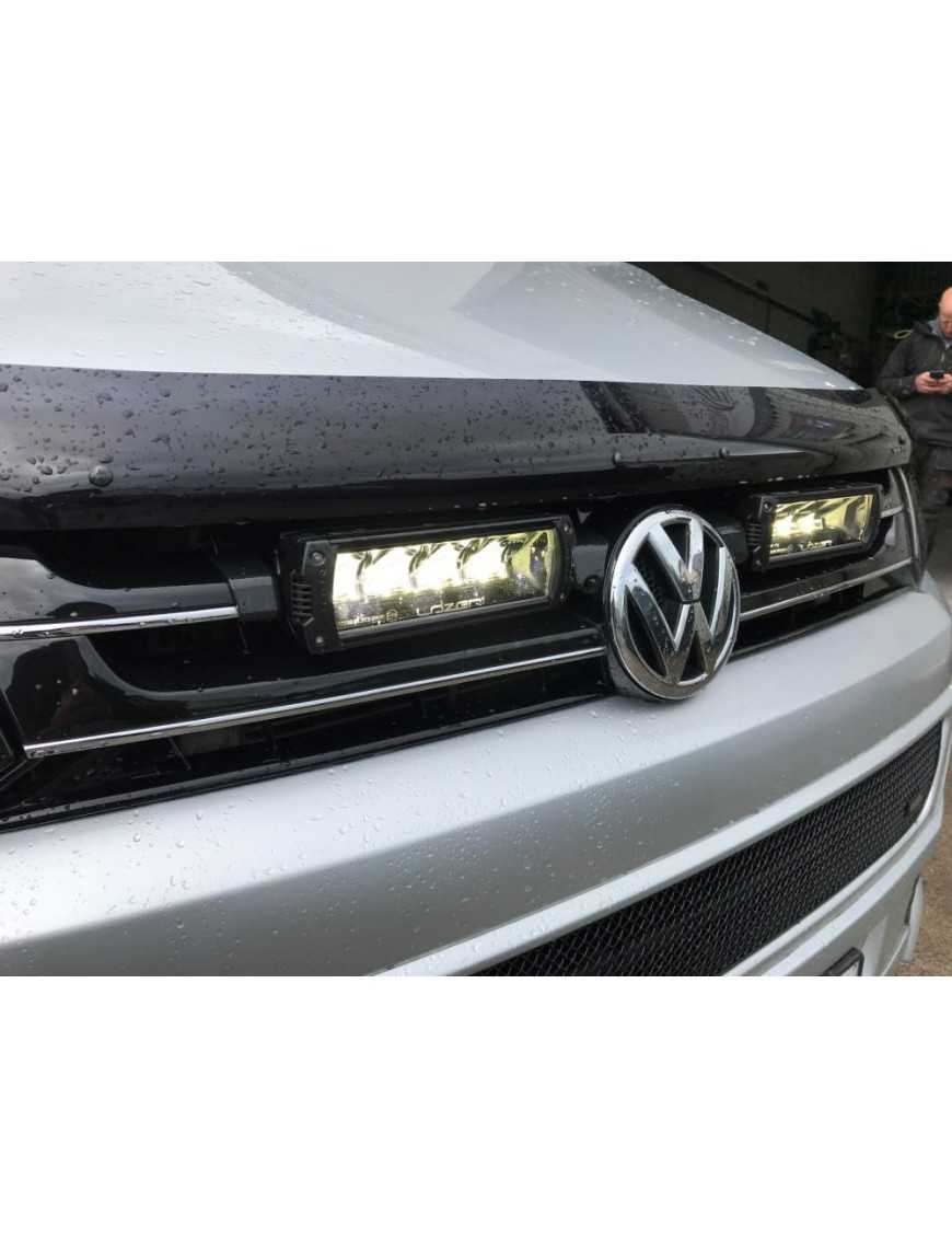 Zestaw dwóch lamp LAZER TRIPLE-R 750 (Gen2) z systemem montażu w fabrycznym grillu - VW T5 (2010 -) 