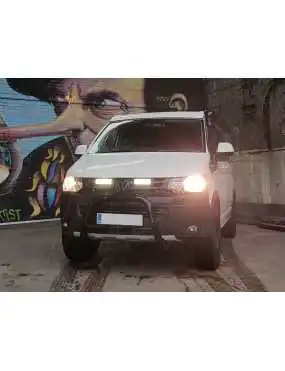 Zestaw dwóch lamp LAZER TRIPLE-R 750 (Gen2) z systemem montażu w fabrycznym grillu - VW T5 (2010 -) 