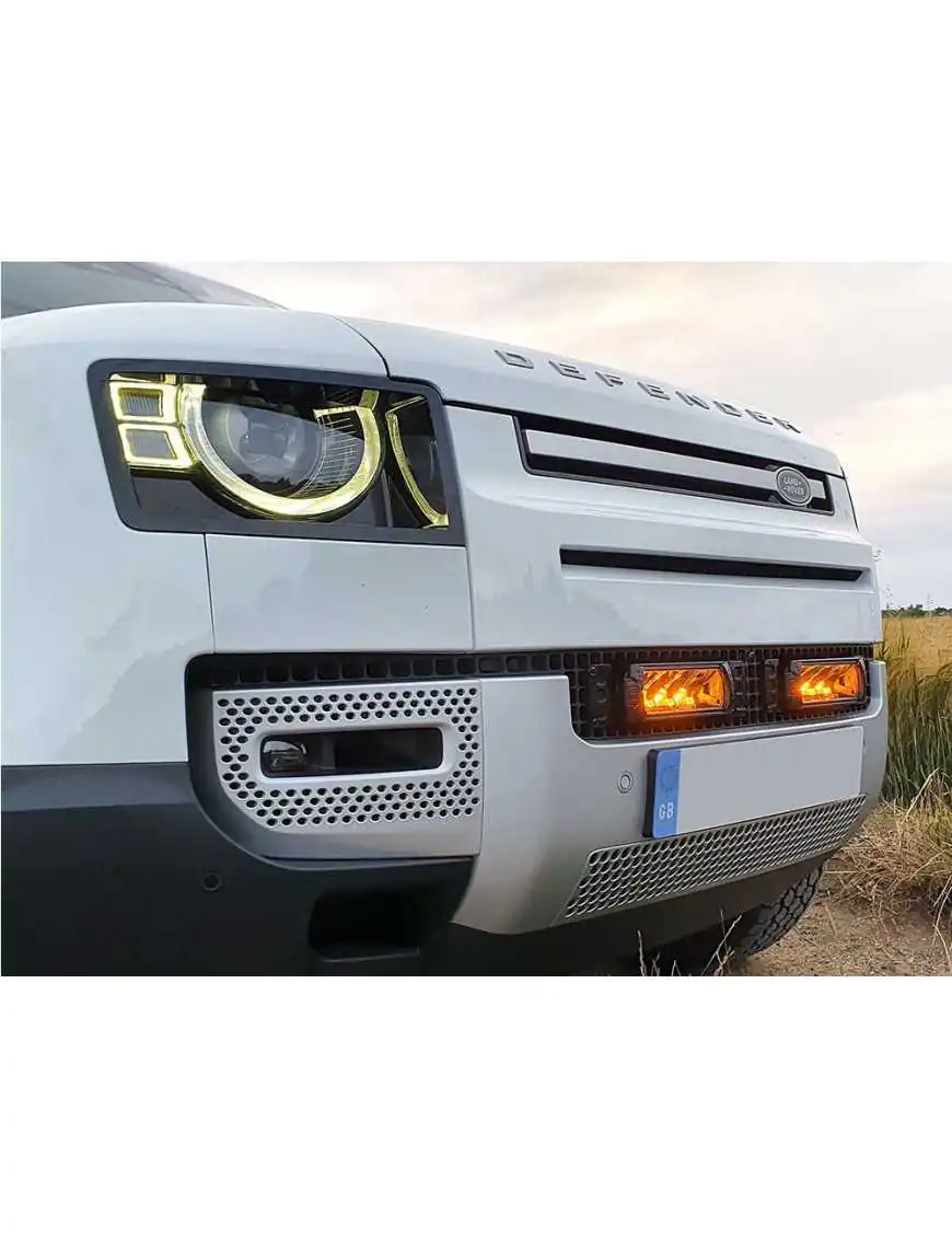 Zestaw dwóch lamp LAZER TRIPLE-R 750 (Gen2) z systemem montażu w fabrycznym grillu - Land Rover Defender (2020 -) | Szekla4x4.pl