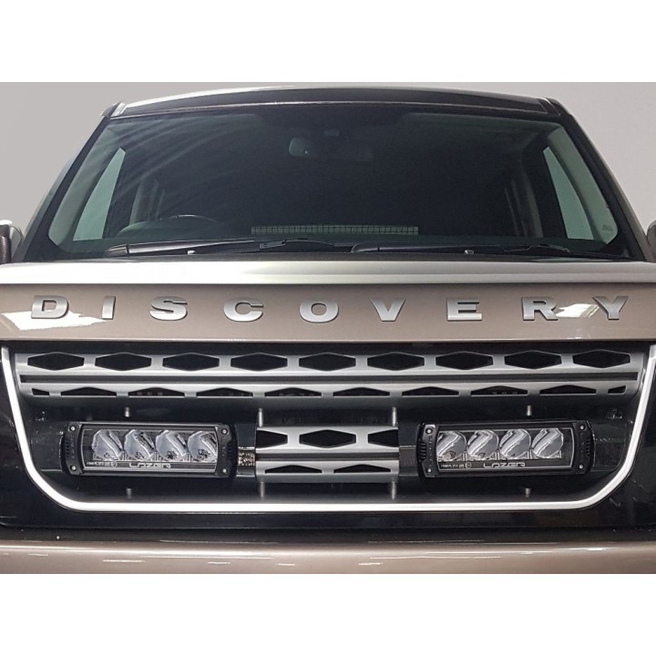 Zestaw dwóch lamp LAZER TRIPLE-R 750 (Gen2) z systemem montażu w fabrycznym grillu - Land Rover Discovery4 (2014 -) - ujęcie 3
