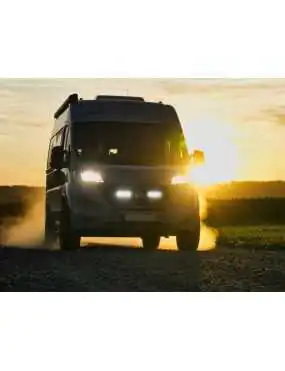 Zestaw dwóch lamp LAZER TRIPLE-R 750 (Gen2) z systemem montażu w fabrycznym grillu - Fiat Ducato (2014 -) | Szekla4x4.pl