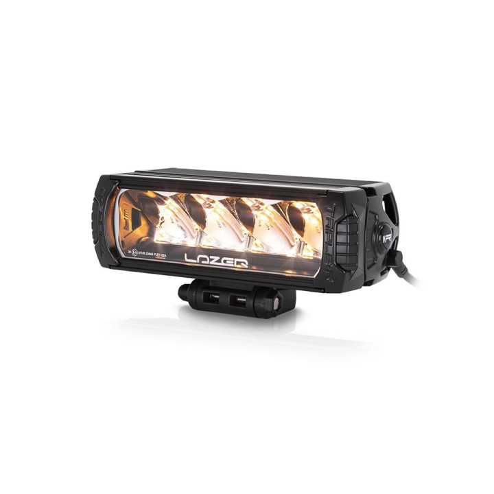 Zestaw dwóch lamp LAZER TRIPLE-R 750 (Gen2) z systemem montażu w fabrycznym grillu - Toyota Hilux Invincible X (2021 - ujęcie 9