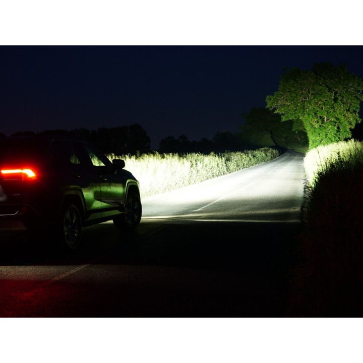 Zestaw lampy LAZER Linear 18 Elite - z systemem montażu w fabrycznym grillu - Toyota RAV4 Plug-In (2020 -) - ujęcie 4
