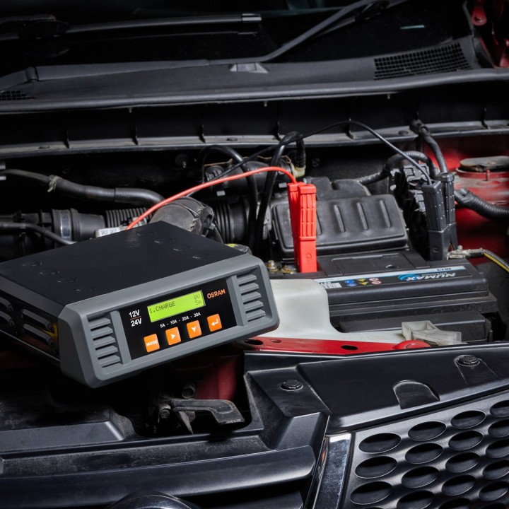 BATTERYcharge PRO 30A OSCP3024 BATTERY OSRAM - ujęcie 2