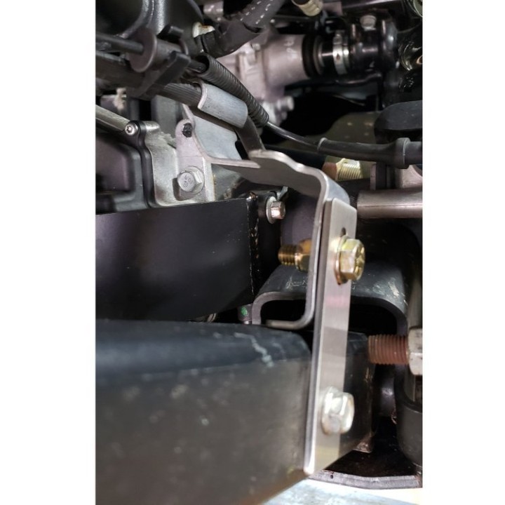 Mocowania przewodów hamulcowych przedłużone przód Clayton Off Road Lift 2-4"