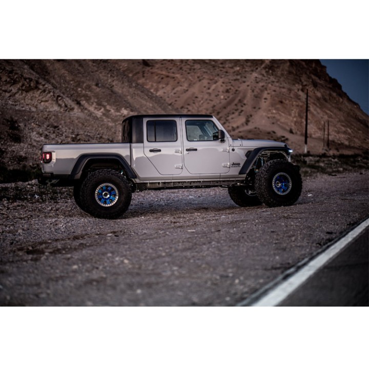 Zestaw regulowanych wahaczy short arm Clayton Off Road Premium Lift 0-5"