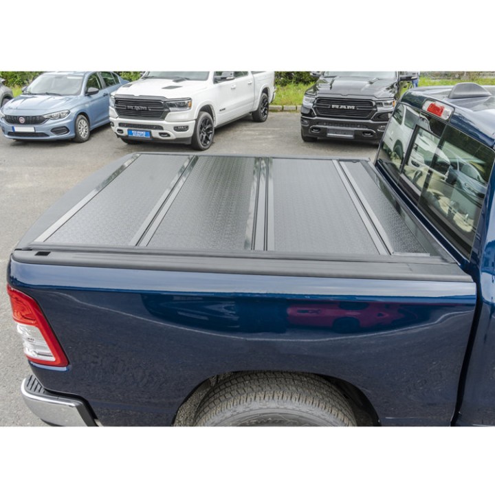 Twarda pokrywa paki tri-fold niski profil OFD Double Cab