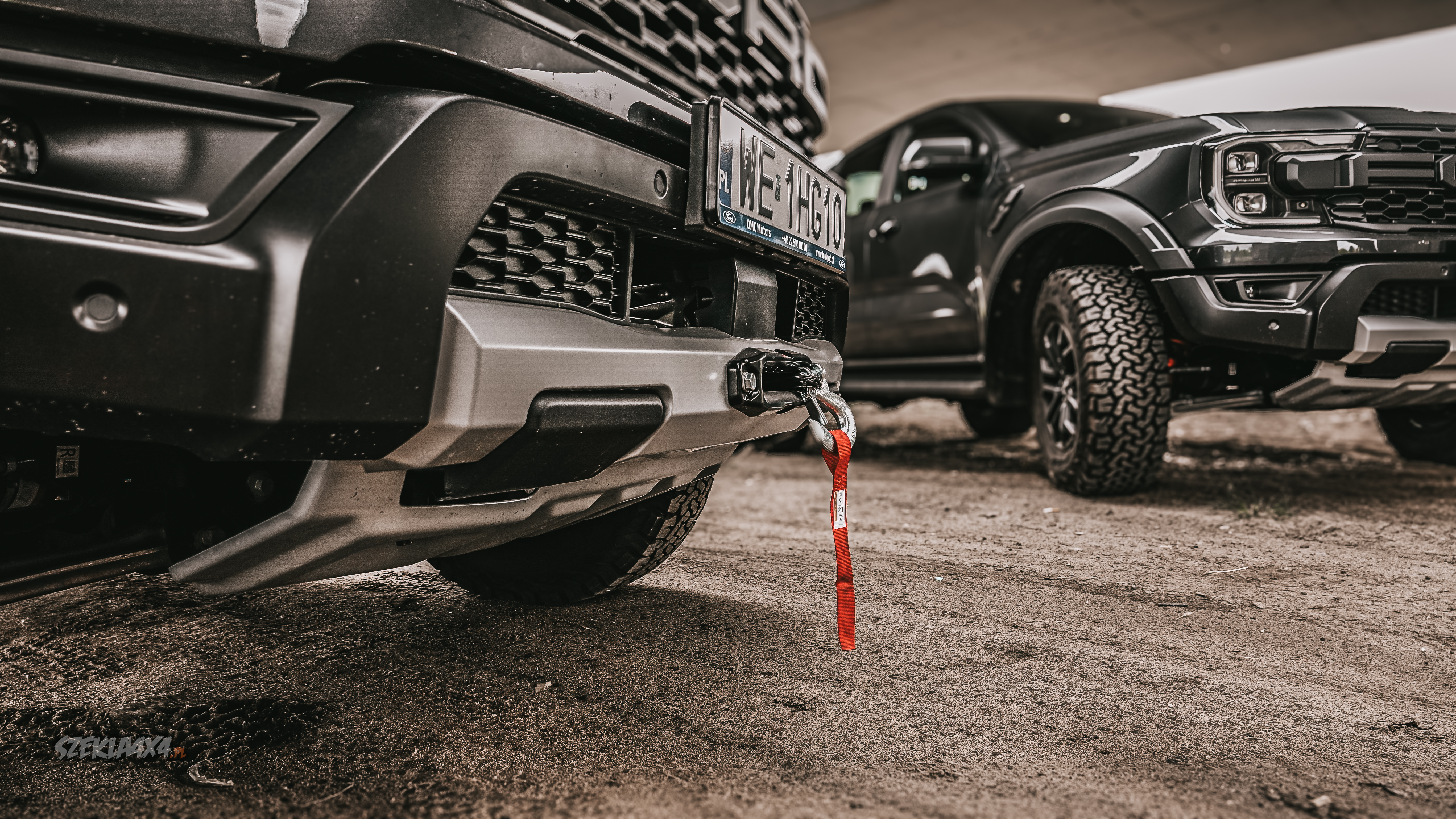 Montaż wyciągarki Ford Ranger Raptor - płyta - wyciągarka - Radar