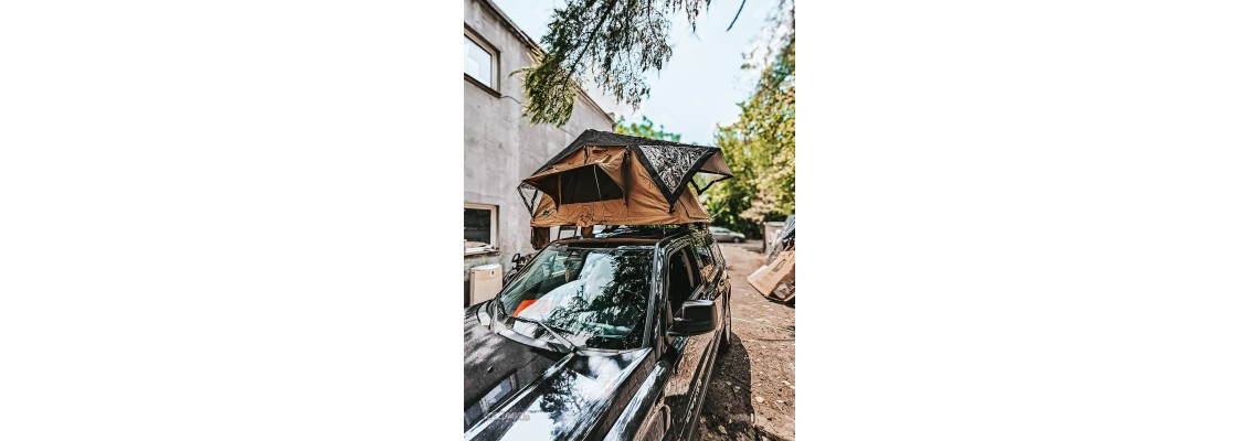 Montaż namiotu dachowego Wildcamp Ohio 160 na Jeepie Patriot – praktyczny poradnik