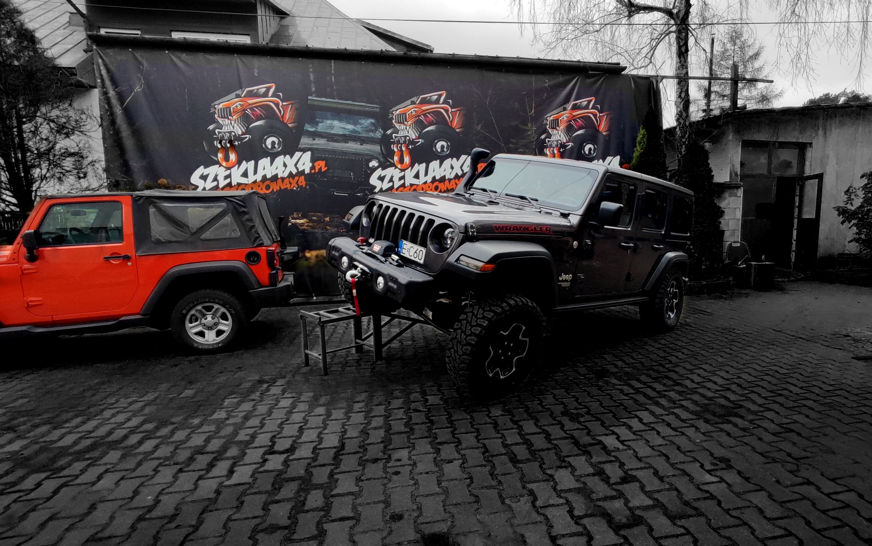 WRANGLER JLU JEEP - 2,5 LIFT NA METALCLOAK - ZDERZAK RIVAL WYCIĄGARKA WARN