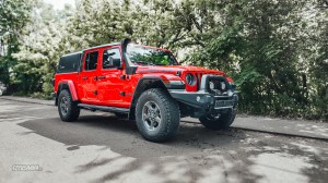 Wizualne modyfikacje Jeep Gladiator - Smartcap, zderzak, wyciągarka, kamera przednia...